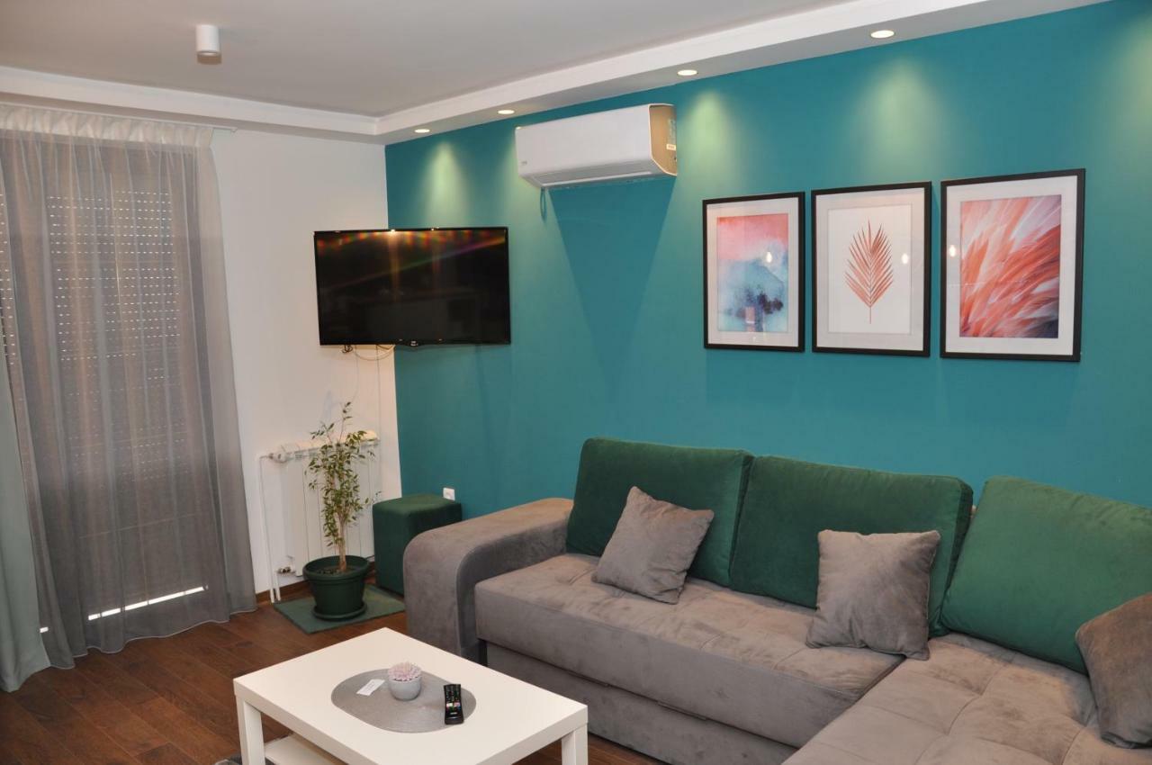 Lux Apartman Čačak Eksteriør bilde