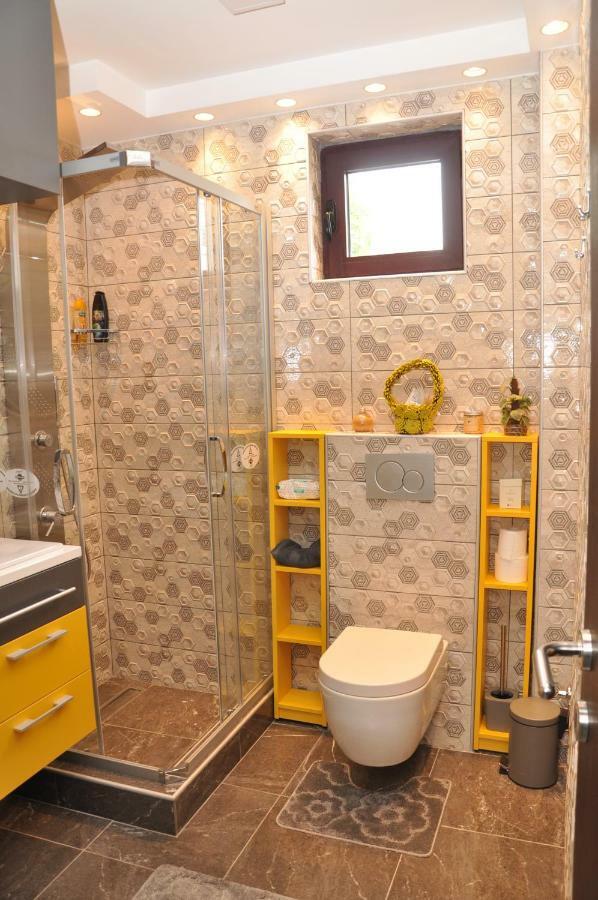 Lux Apartman Čačak Eksteriør bilde