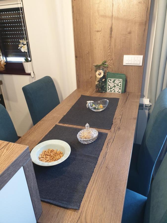 Lux Apartman Čačak Eksteriør bilde